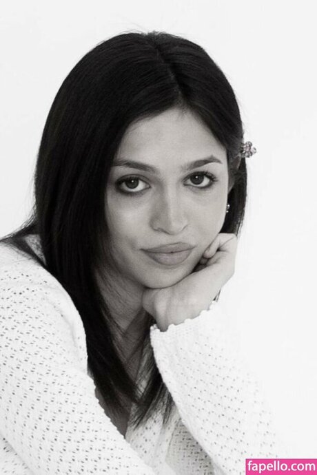 Josie Totah star art picture