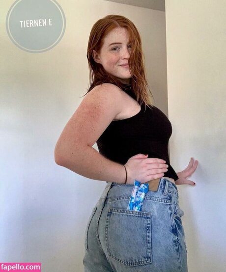 Bluetiernen beautiful pornstar photo