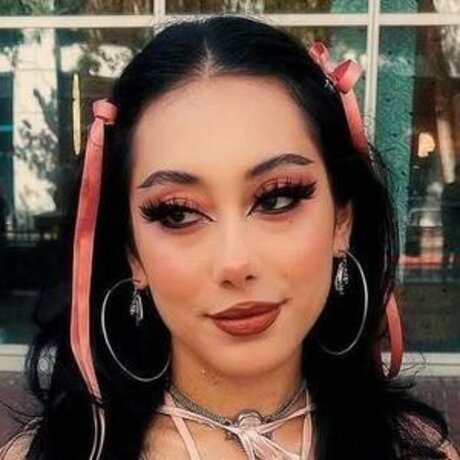 odetovenus xxx model images