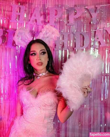 odetovenus star nude picture