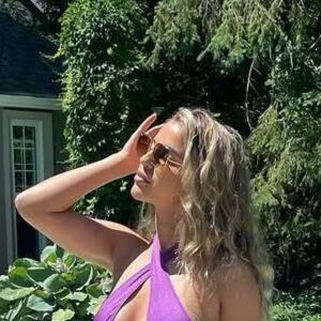 Sarah Patterson art star picture