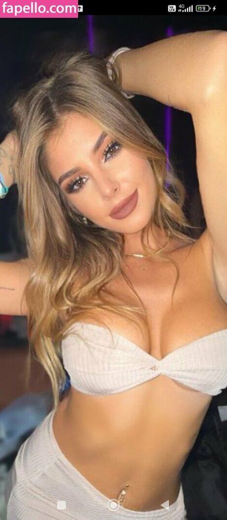 Laura Medina model xxx pictures