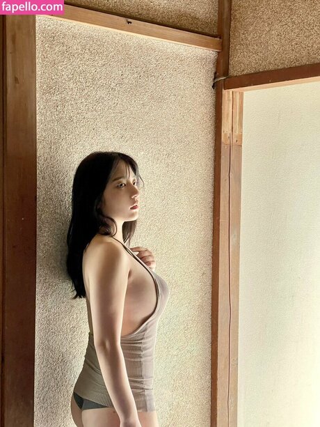 Mizuki Asakura porn model picture