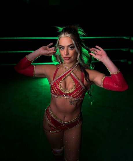 Sirena Linton sex model pic