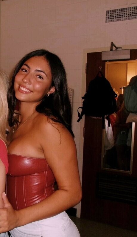 Evan Bailey beautiful actress pictures