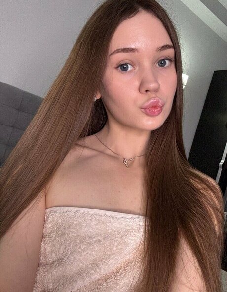 Barbara Babe nudes model pics