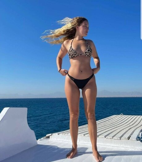 cheerleader onlyfans nude img