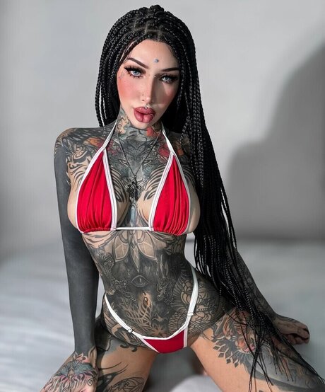 Divinajuventu pornstar xxx picture