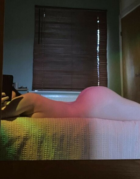 Miaaarcher pretty actress photo