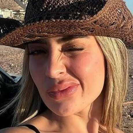 Reyna Rivera star nude img