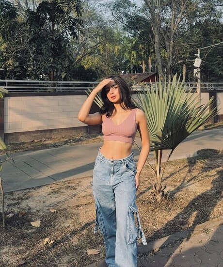 Exclusives Suhani Kapoor naked pornstar picture