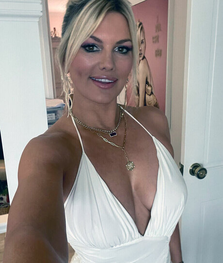 Courtneyhansen model perfect archive