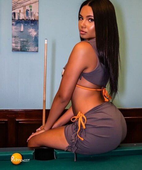 muscle girls onlyfans free images