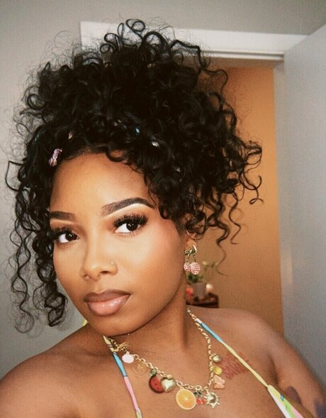 kortynie pretty actress pictures