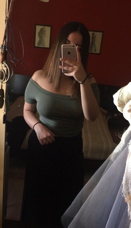 Zeneia s ASMR model sex archive