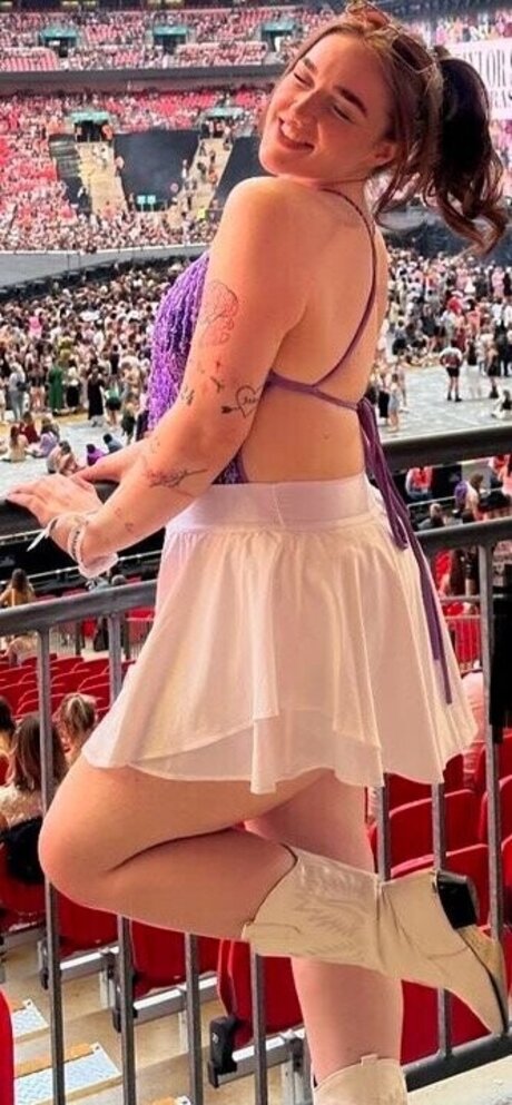 Eleanor Neale model sex pics