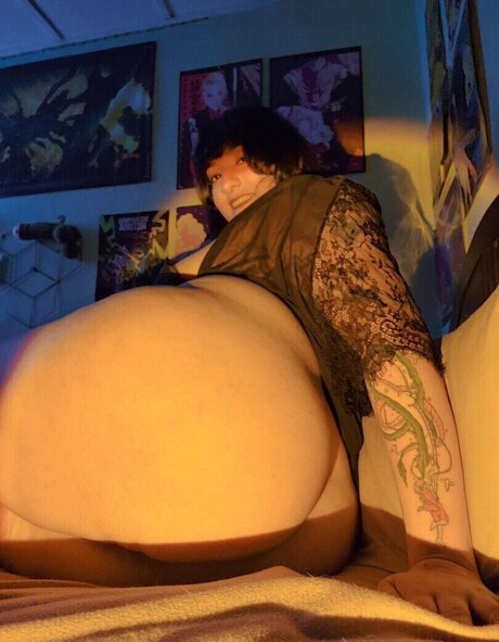 Sigiimiau adult model pic