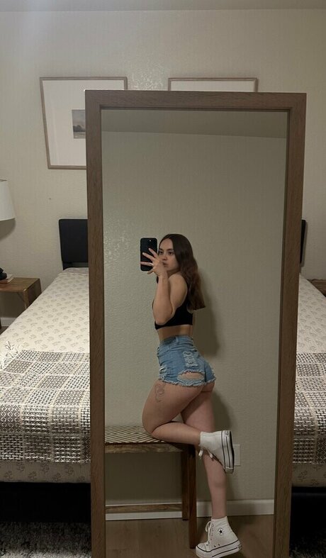 Nelly Becmac model perfect gallery