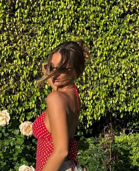 Taylor Morland model top pics