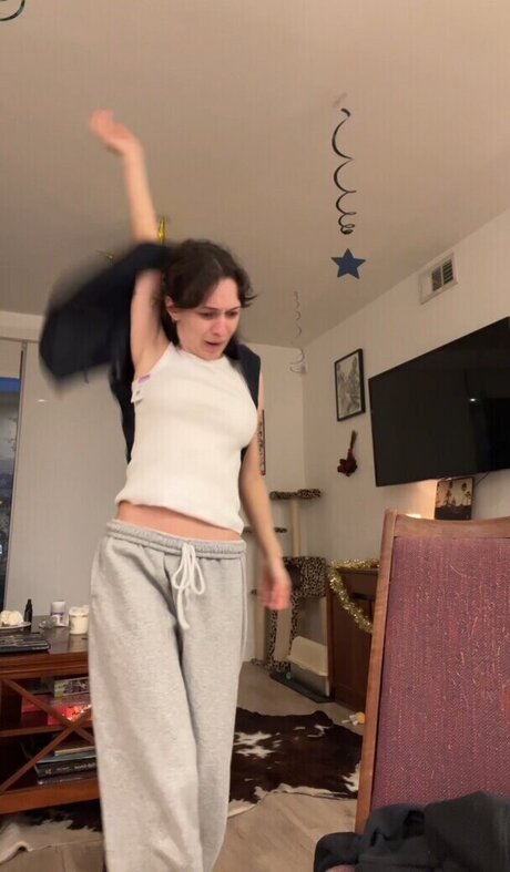 Dylan Troesken art model image