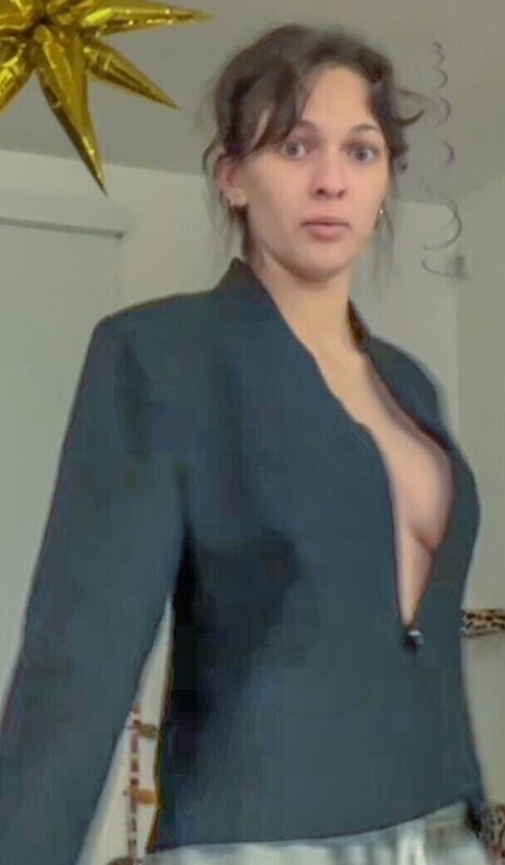 Dylan Troesken hot star galleries