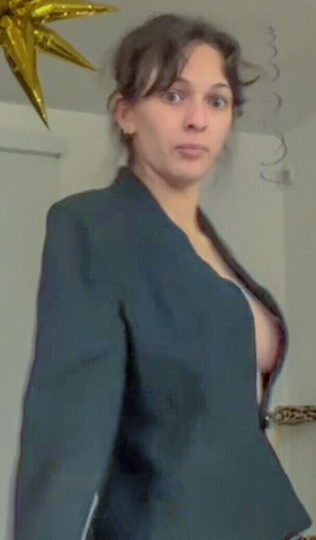 stepdaughter onlyfans beautiful naked gallery