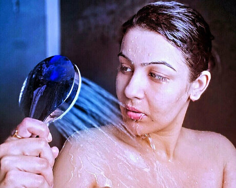 Yamini Malhotra free actress img