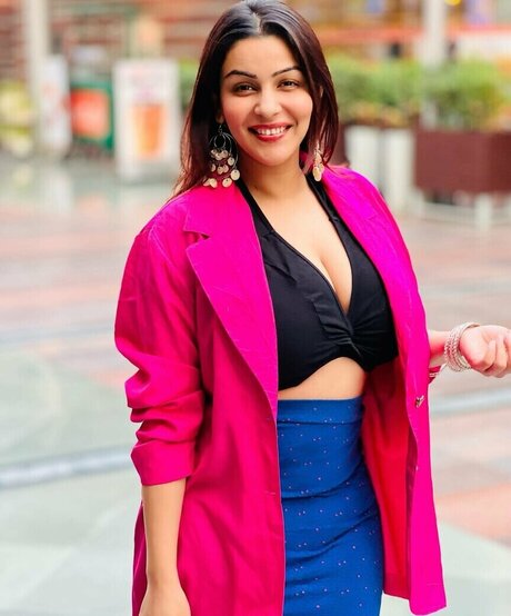 Yamini Malhotra exclusive star pic