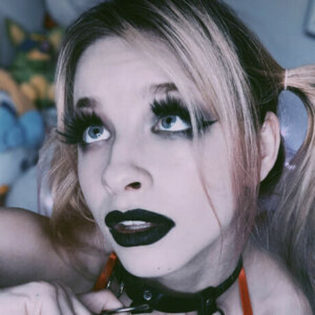 xKayweex naked model picture