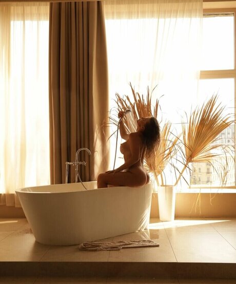 ilonka 51 model naked pictures