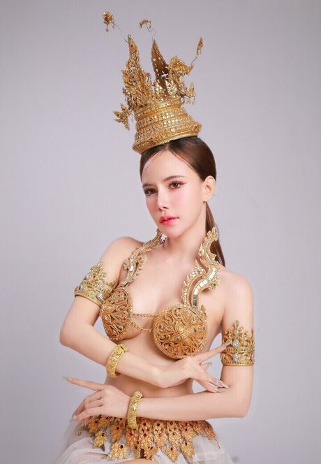 Cream Chabodee star xxx gallery