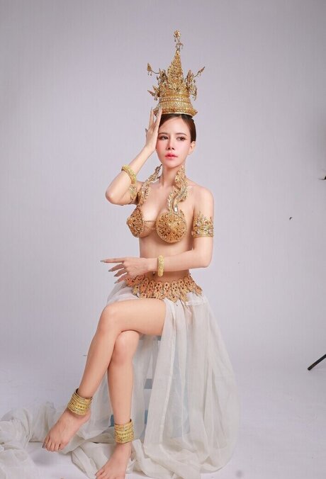 Cream Chabodee high quality actress picture