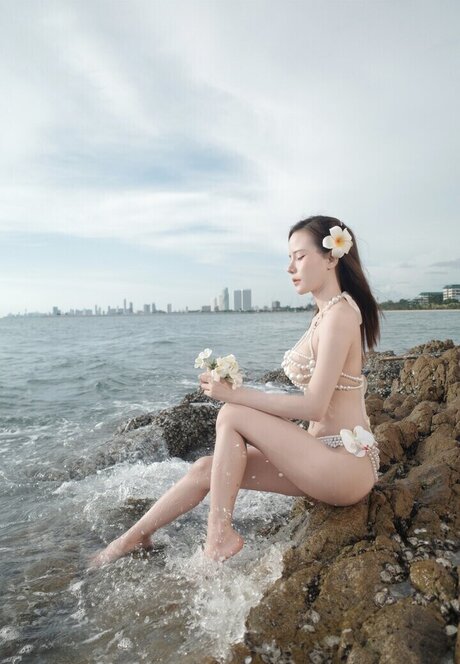 Cream Chabodee pornographic model picture