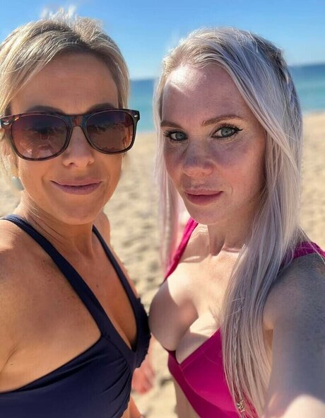 Donna Shepherd nice model photo