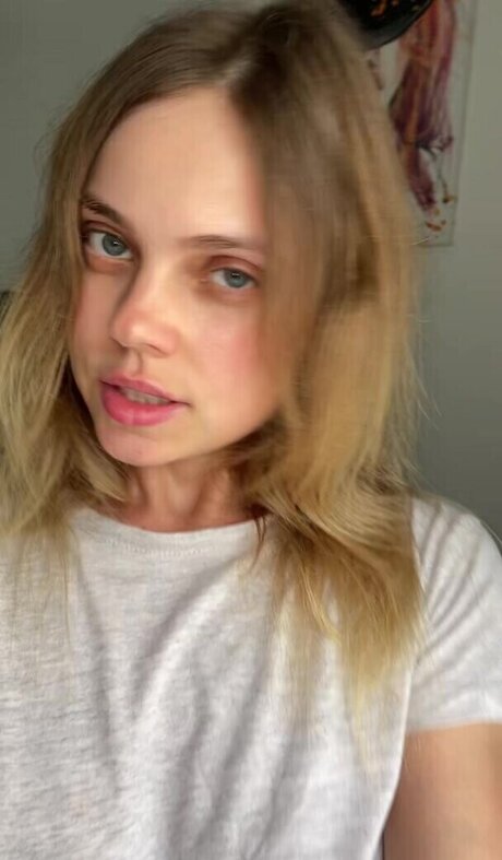 Velvet Tatti star free pics