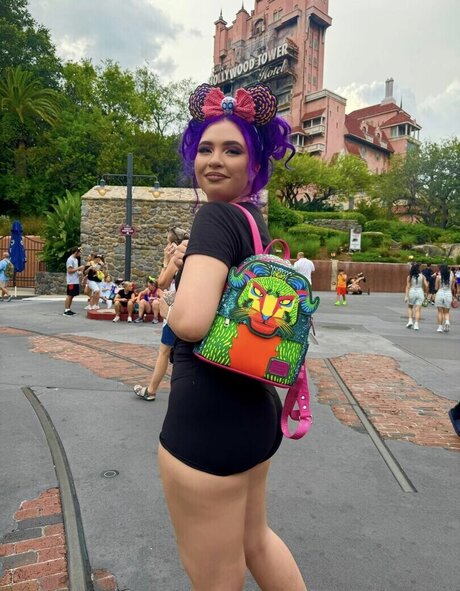 Mary Liven nice pornstar pics