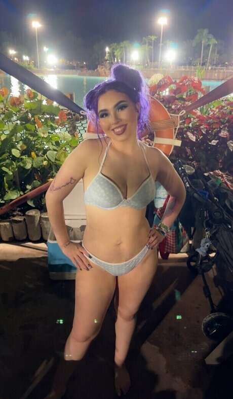 Mary Liven nice model photo