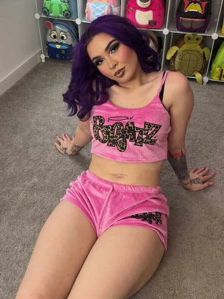 Mary Liven star sexy images