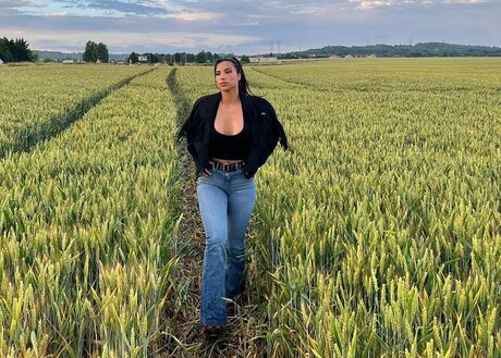 ssbbw granny onlyfans naked galleries