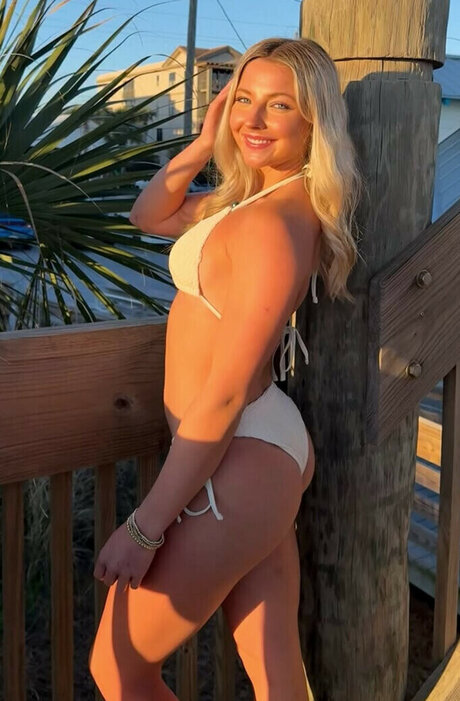 Meadow Eads nude star images