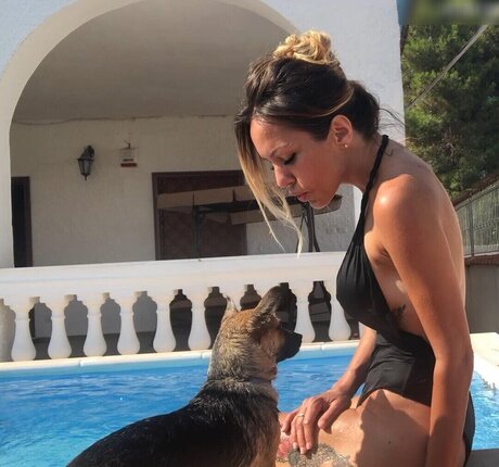 Deborah De Luca art model archive