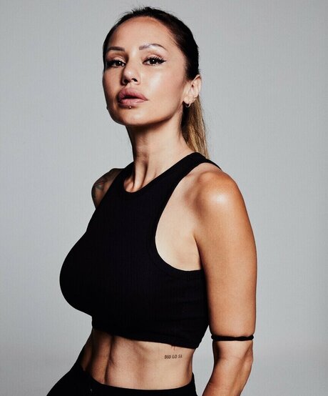 Deborah De Luca star adult photos