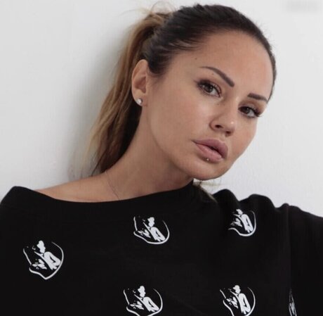 Deborah De Luca star archive