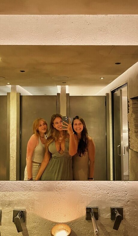 Pia Volckmann pretty model images