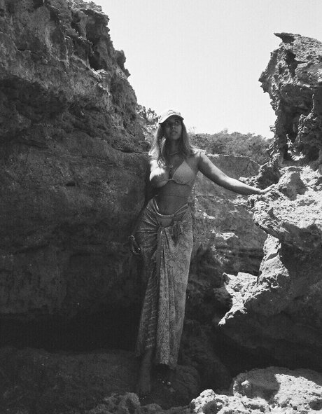 small onlyfans sexy naked img