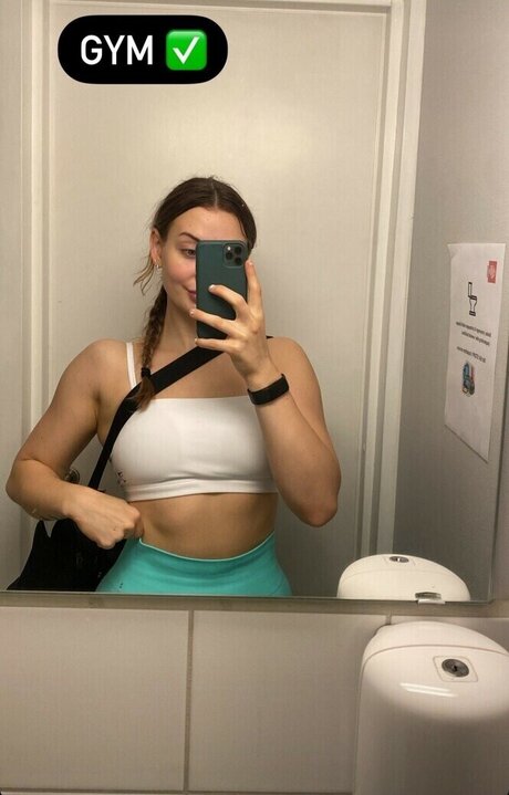 Al3xxandra model sexy img