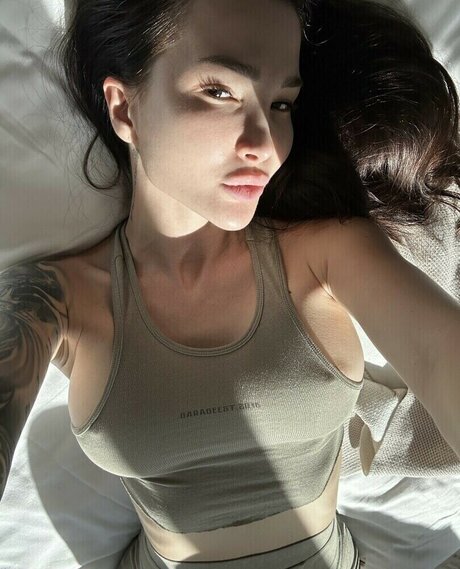 Inlovelyy hd model pictures