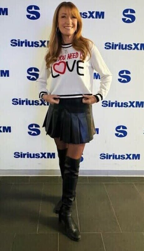 Jane Seymour model nice img