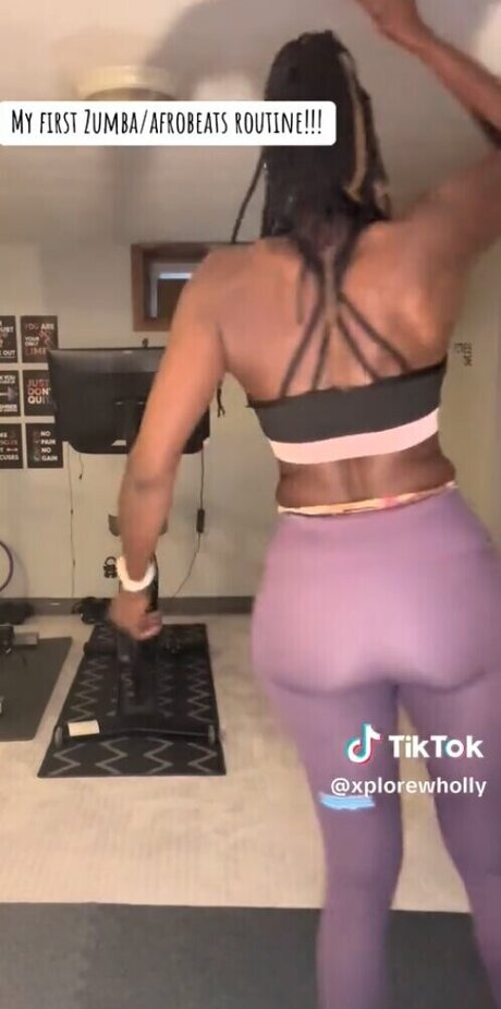 African Booty Meat model free pictures