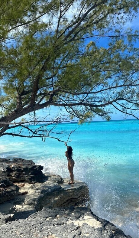 Bella Ramirez beautiful model pics